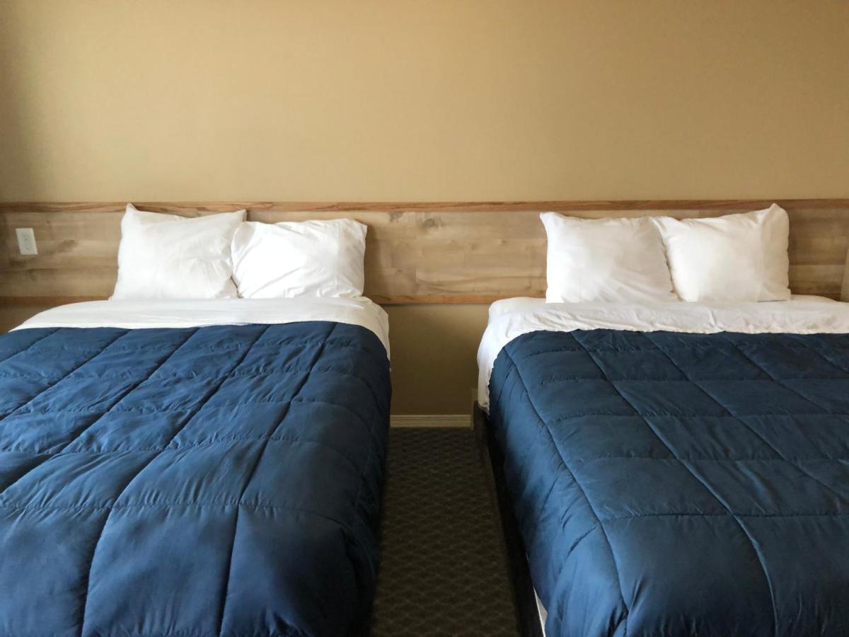 Voyageur Motel Rocky Mountain House Εξωτερικό φωτογραφία