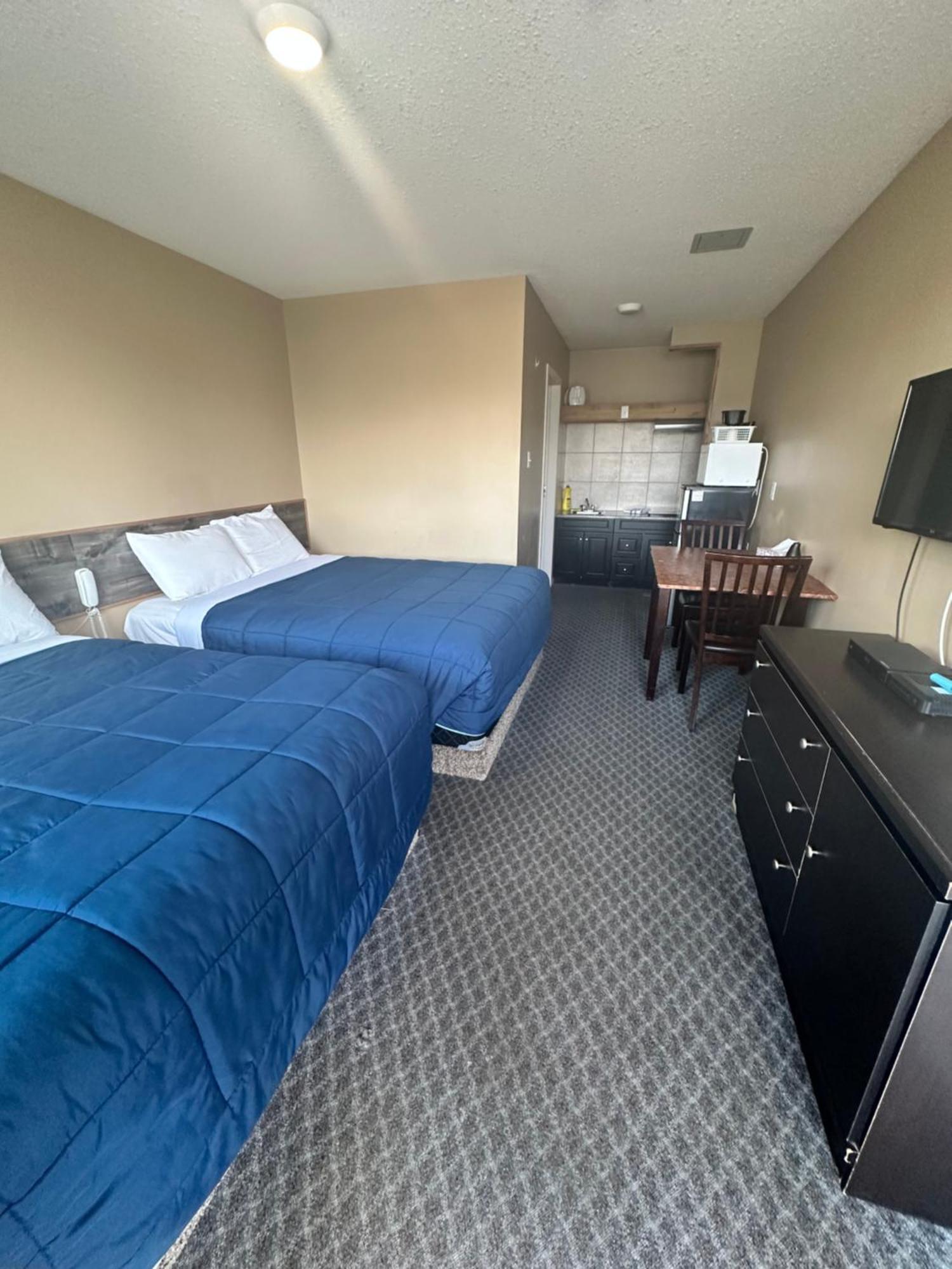 Voyageur Motel Rocky Mountain House Εξωτερικό φωτογραφία