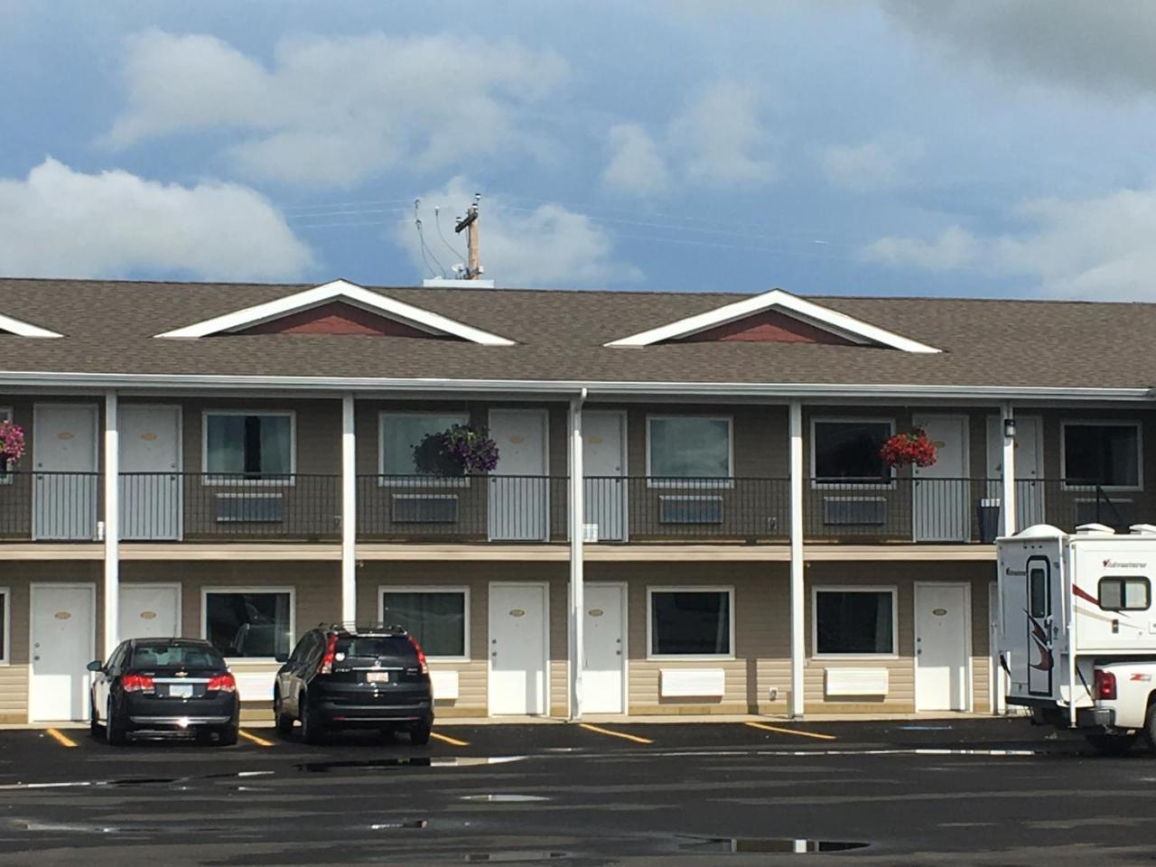 Voyageur Motel Rocky Mountain House Εξωτερικό φωτογραφία